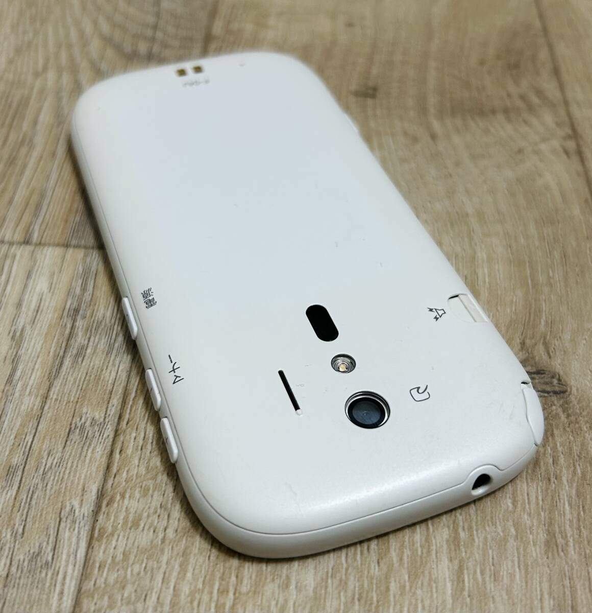 【NTTdocomo/スマートフォン電話機】 F-04J/WH/ IMEI:353223086090009/docomo判定結果:〇/初期化済み/簡単な動作確認のみ/_画像3