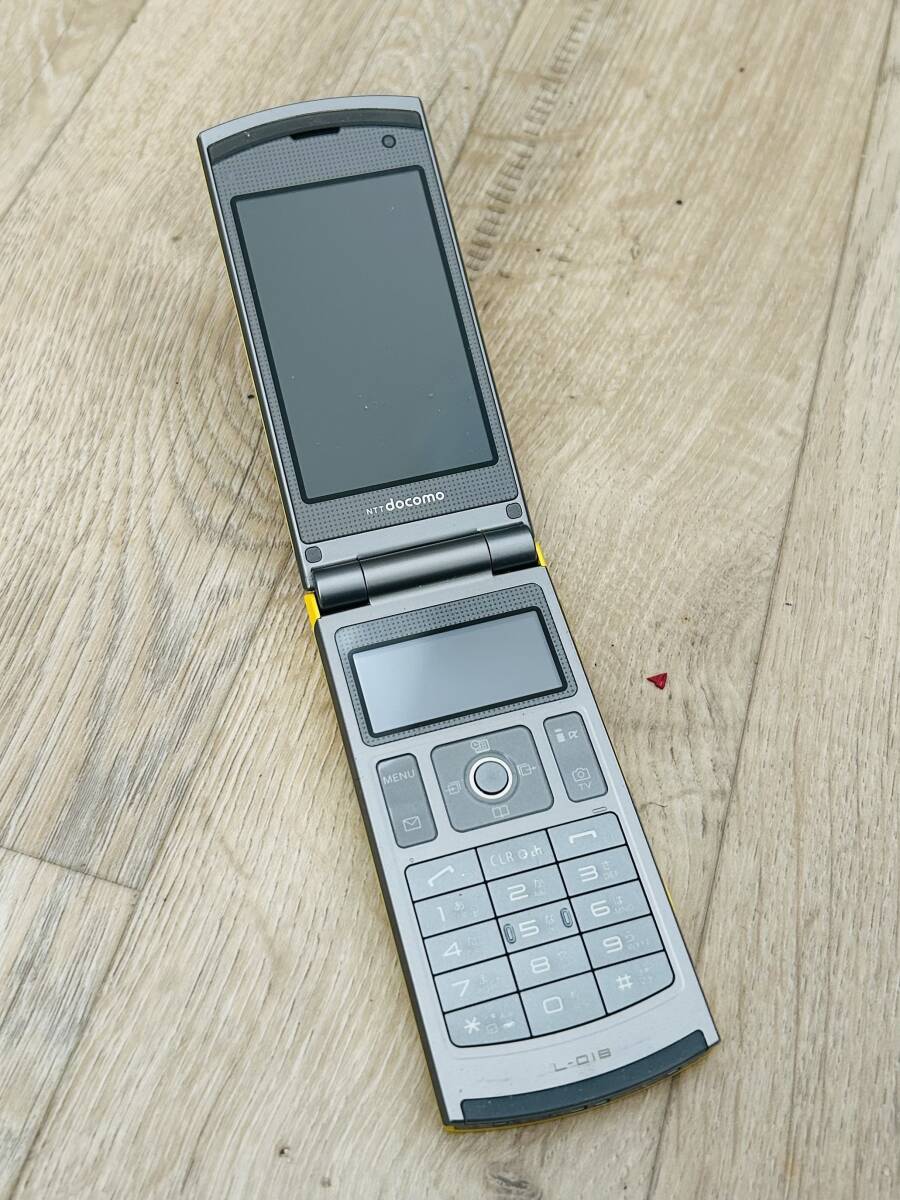 【NTTdocomo/ガラケー電話機】 L-01B/ IMEI:354463032185722/docomo判定結果:〇/通電確認のみ/状態綺麗/ジャンク_画像1