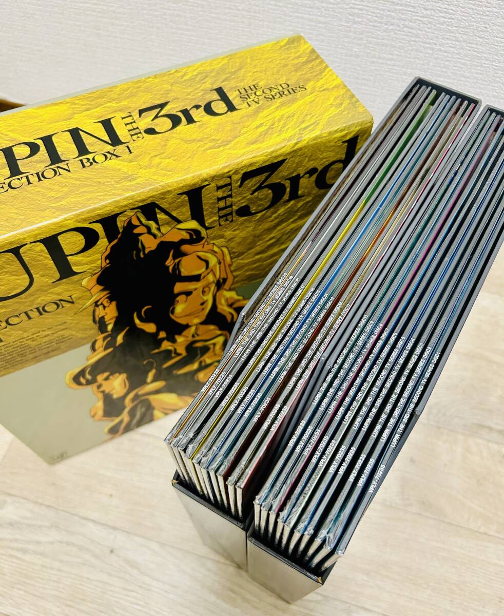 【未開封/状態OK】LUPIN THE 3rd/ルパン三世/テTVパーフェクション/第一作目/LD版/20枚と付属品特典BOX/次元/五右衛門/不二子/銭形/_画像9