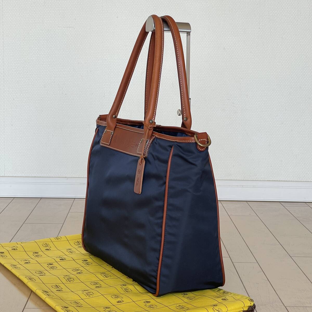 【美品・定価86,900円】フェリージ 20-24/1/ds ネイビー_画像4