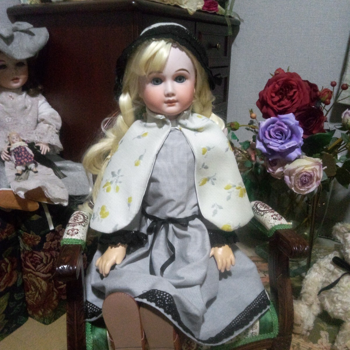 ビスクドレス　帽子　ケープ_画像1