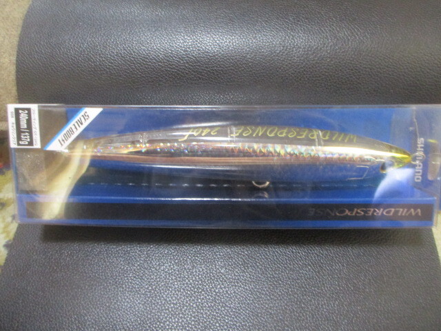 G（F.BIG-3）シマノ　ワイルドレスポンス240F/137g　キョウリンクリア　新品未使用！　_画像1