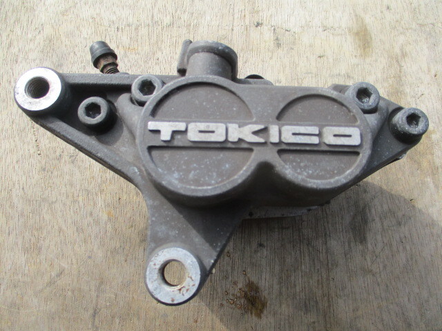 スズキ　RGV250Γ　VJ21A　純正左側フロントブレーキキャリパー　ブレーキキャリパー(L) トキコ　4ポットキャリパー　ガンマ　GSXR　旧車_画像1