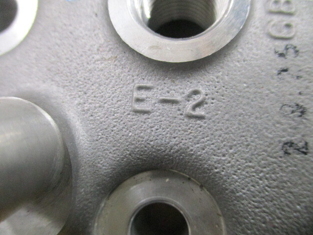 ホンダ CR80 CR85 純正シリンダーヘッド 新品 モトクロッサー S8 S85 MH80 新品シリンダーヘッド 箱無し 2スト レーサー 良品_画像4