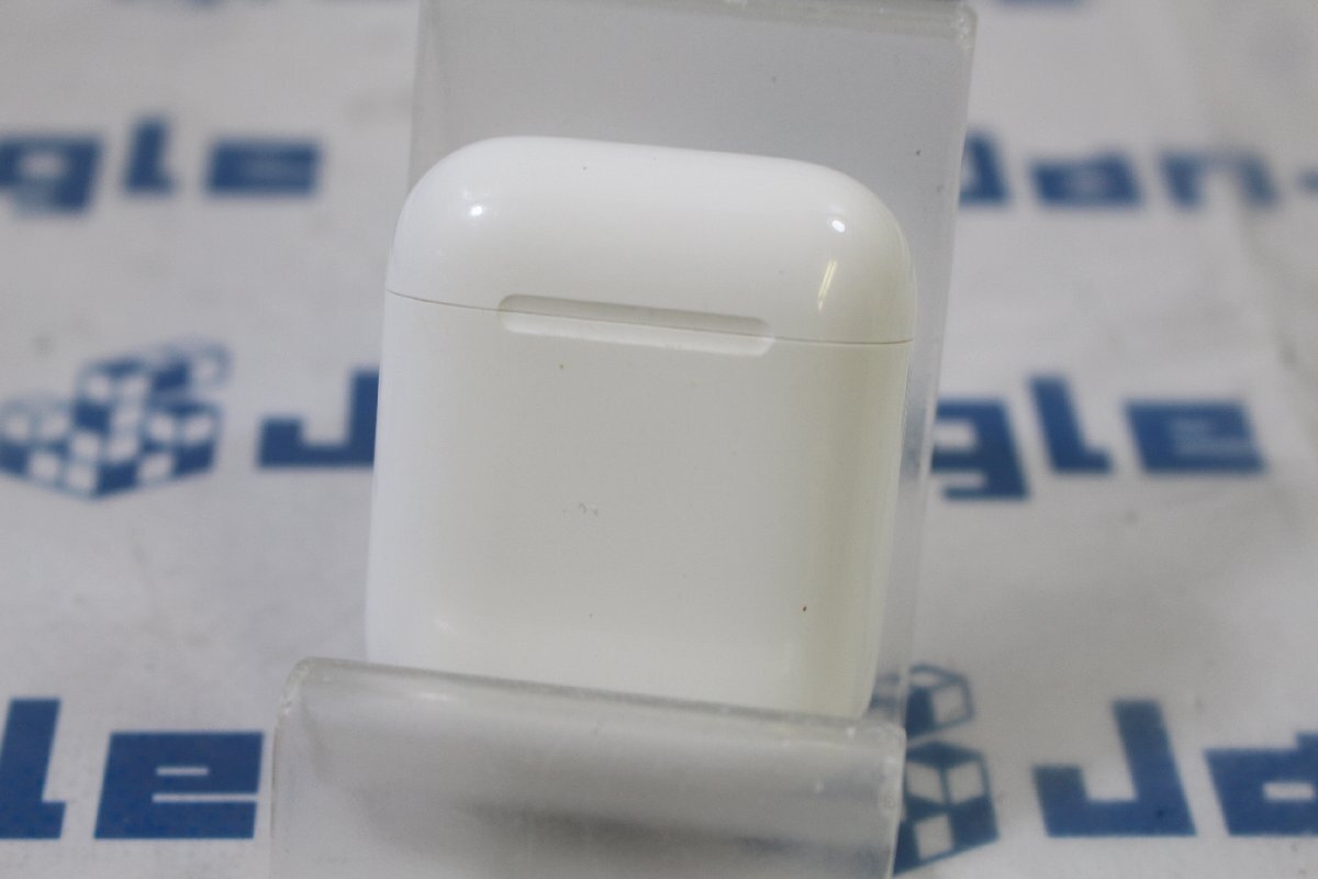 Apple AirPods with Charging Case 第2世代 MV7N2J/A この機会にぜひいかがでしょうか!! J655599 B ◆関西発送_画像3