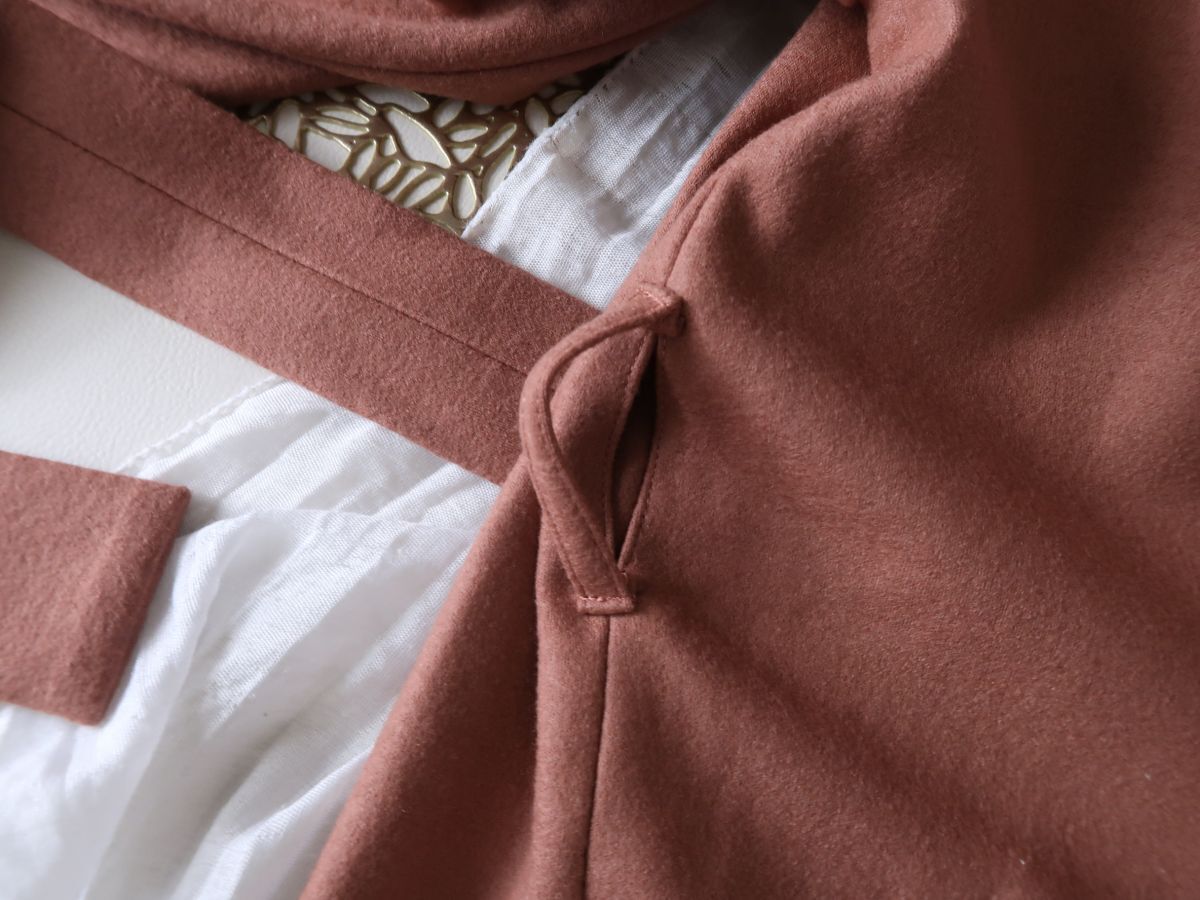 超美品☆アンタイトル UNTITLED☆毛100% ベルト付き ガウンコート 2サイズ☆A-O 6433_画像6