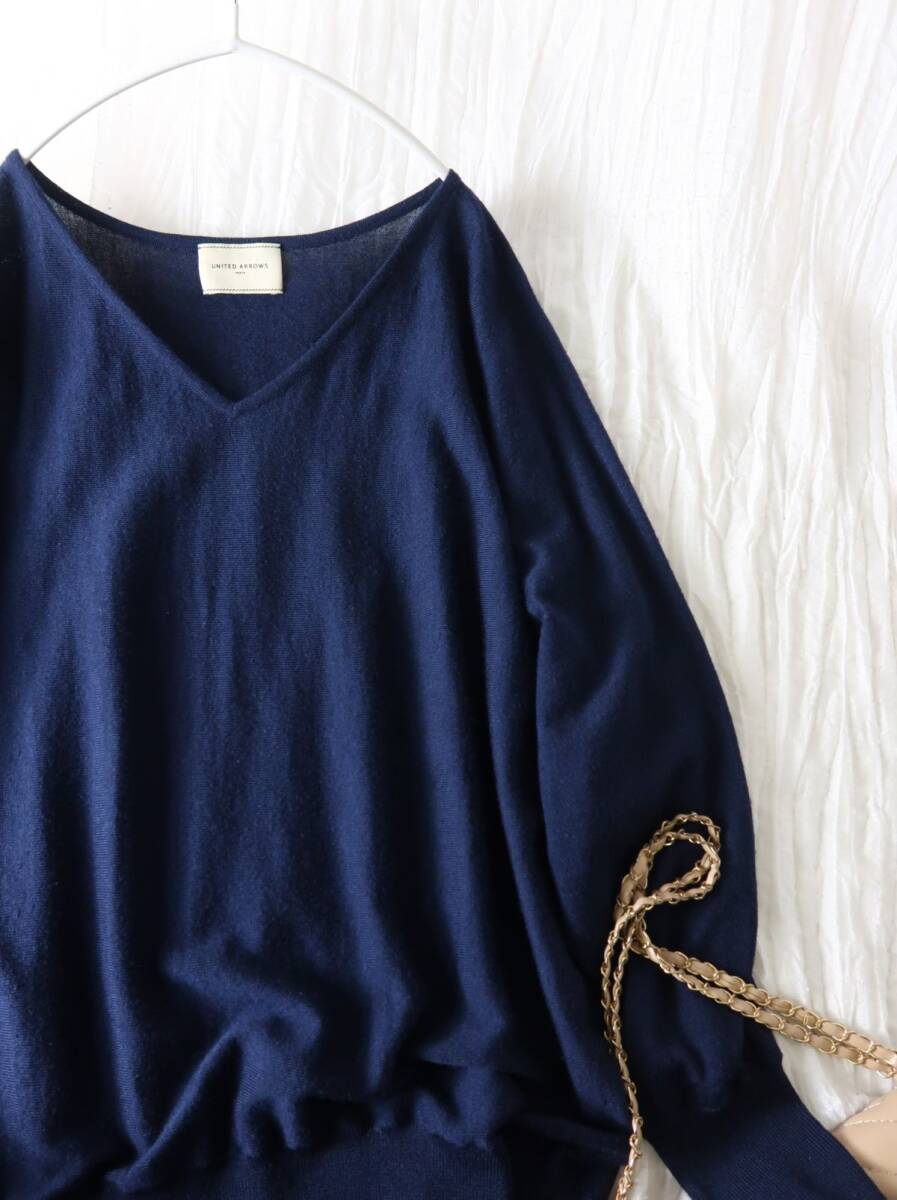 1.6万☆ユナイテッドアローズ UNITED ARROWS☆ウールシルク Vネック ドルマンスリーブニット☆E-M 6702_画像2