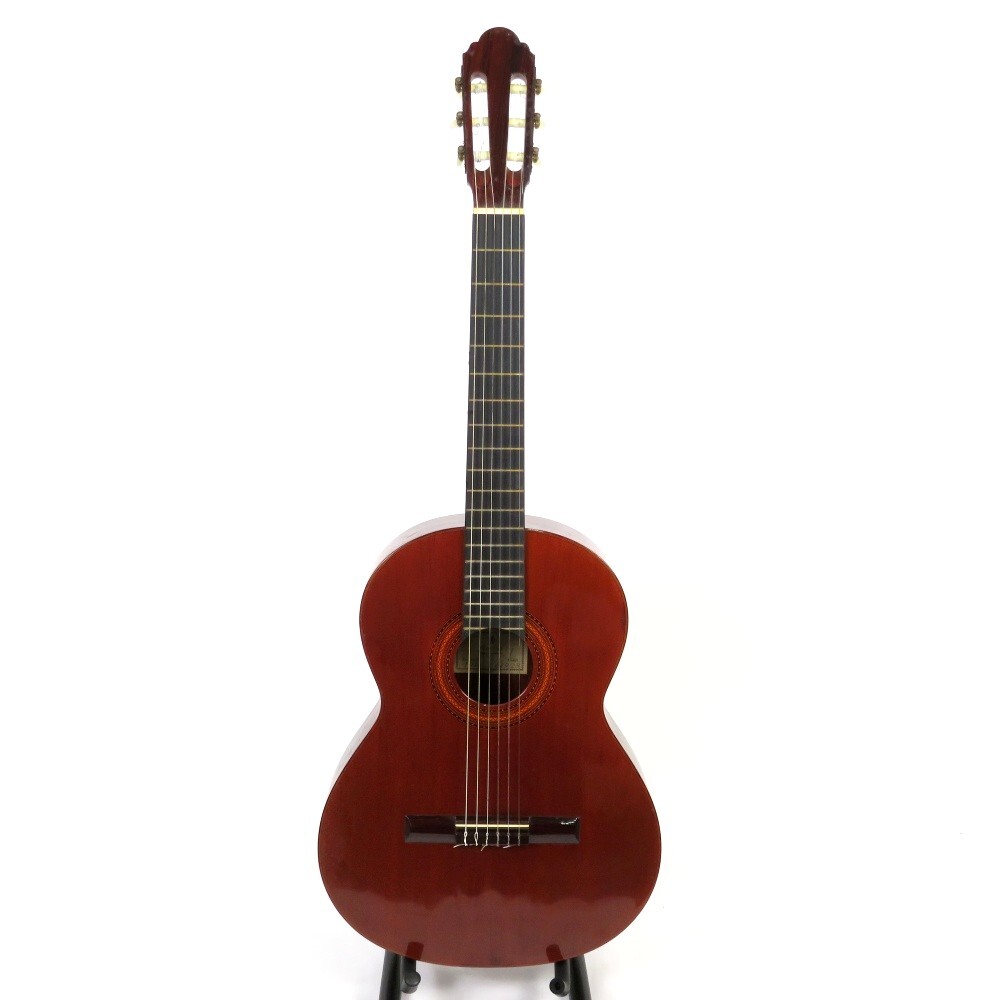 1 иен ~ Dieter Hopfti-ta-* ho p629/23 1974 год производства классическая гитара жесткий чехол есть работоспособность не проверялась * включение в покупку не возможно 4292896