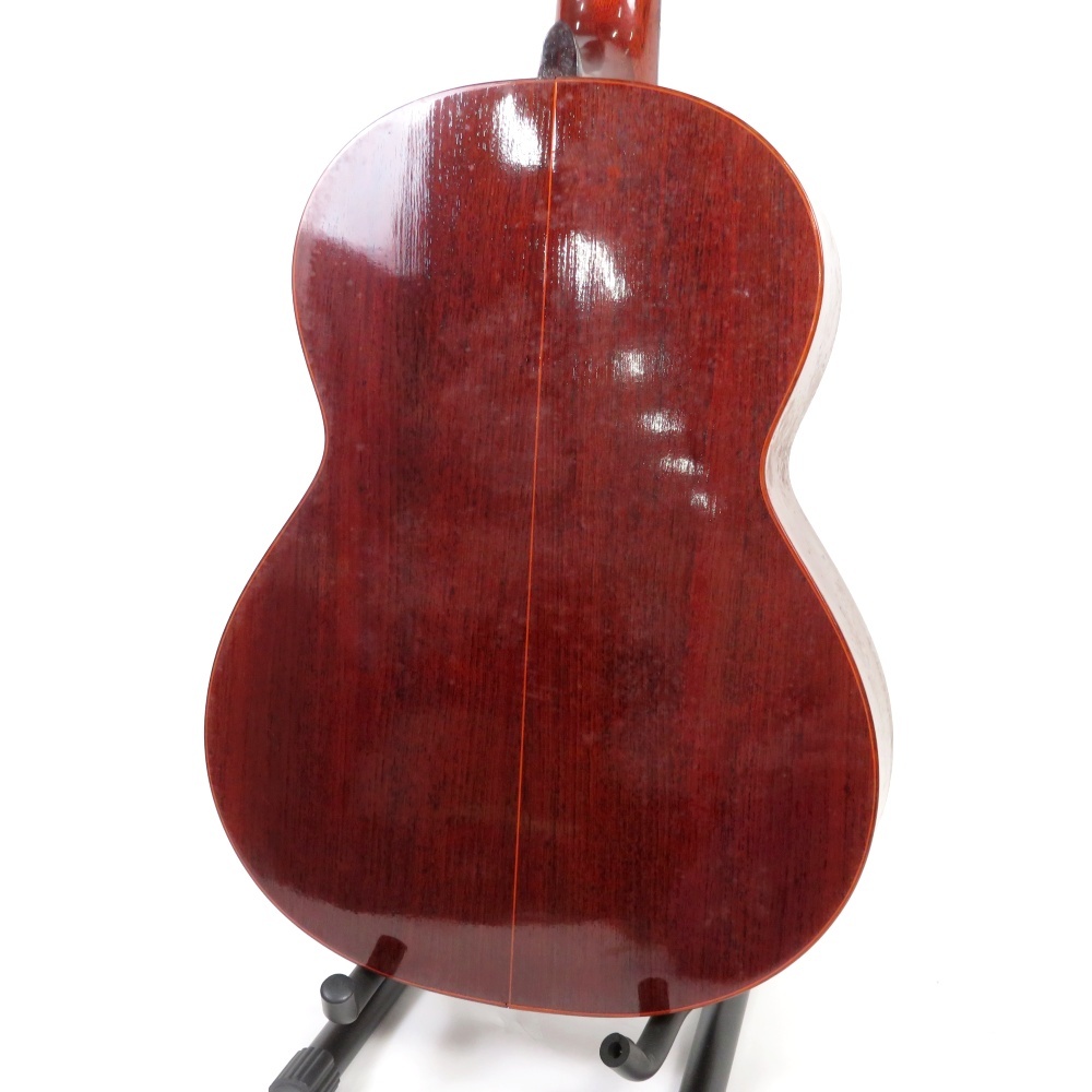 1 иен ~ Dieter Hopfti-ta-* ho p629/23 1974 год производства классическая гитара жесткий чехол есть работоспособность не проверялась * включение в покупку не возможно 4292896