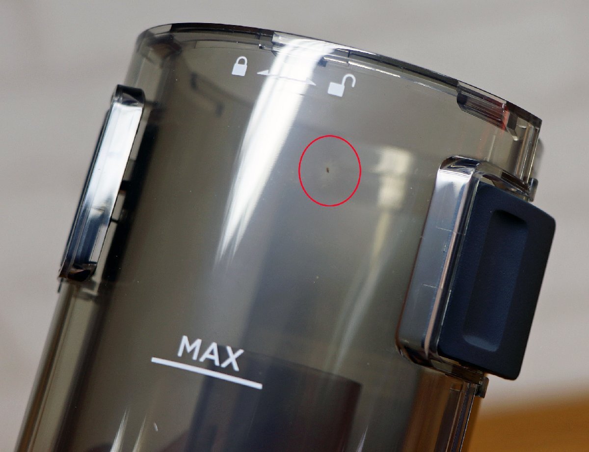 M●未使用品●家電品 『BALMUDA The Cleaner』 バルミューダ C01A-BK 掃除機 コードレスクリーナー サイクロン式 デュアルブラシヘッド搭載_画像8