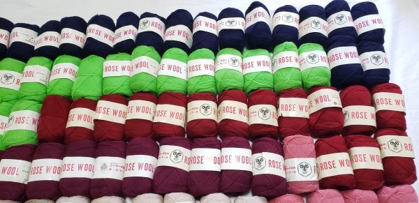 毛糸山42　ウール系中心に　未使用　極細　毛糸山　お買い得品！_画像3