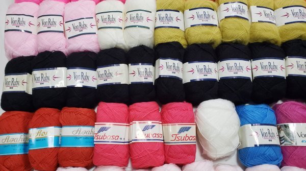 毛糸山43　アクリル系中心に　未使用　極細　毛糸山　お買い得品！_画像4