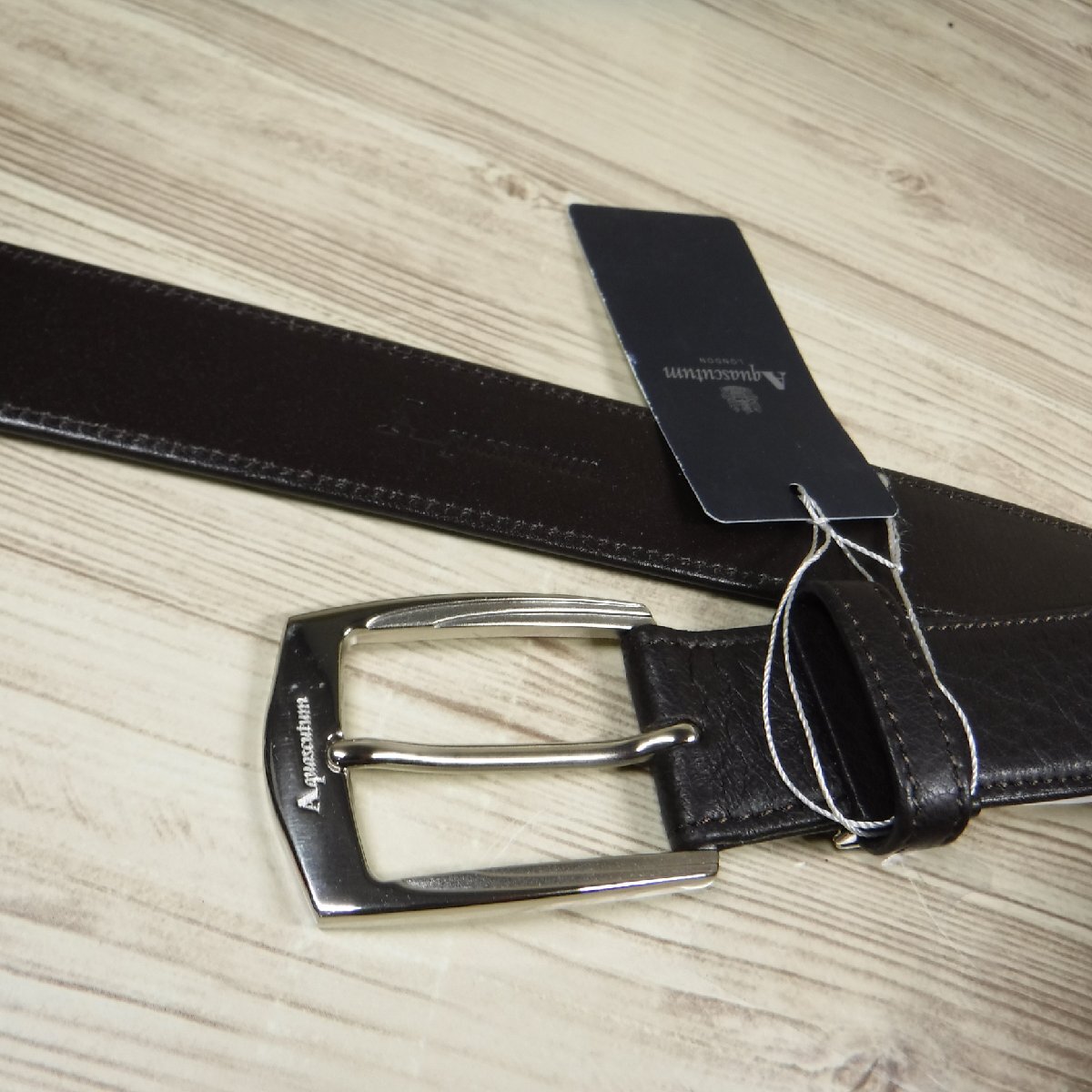 V315 アクアスキュータム 日本製新品 高級素材 ディアスキン 鹿革 ロゴバックル レザーベルト 濃茶 ビジネスベルト Aquascutum_画像3