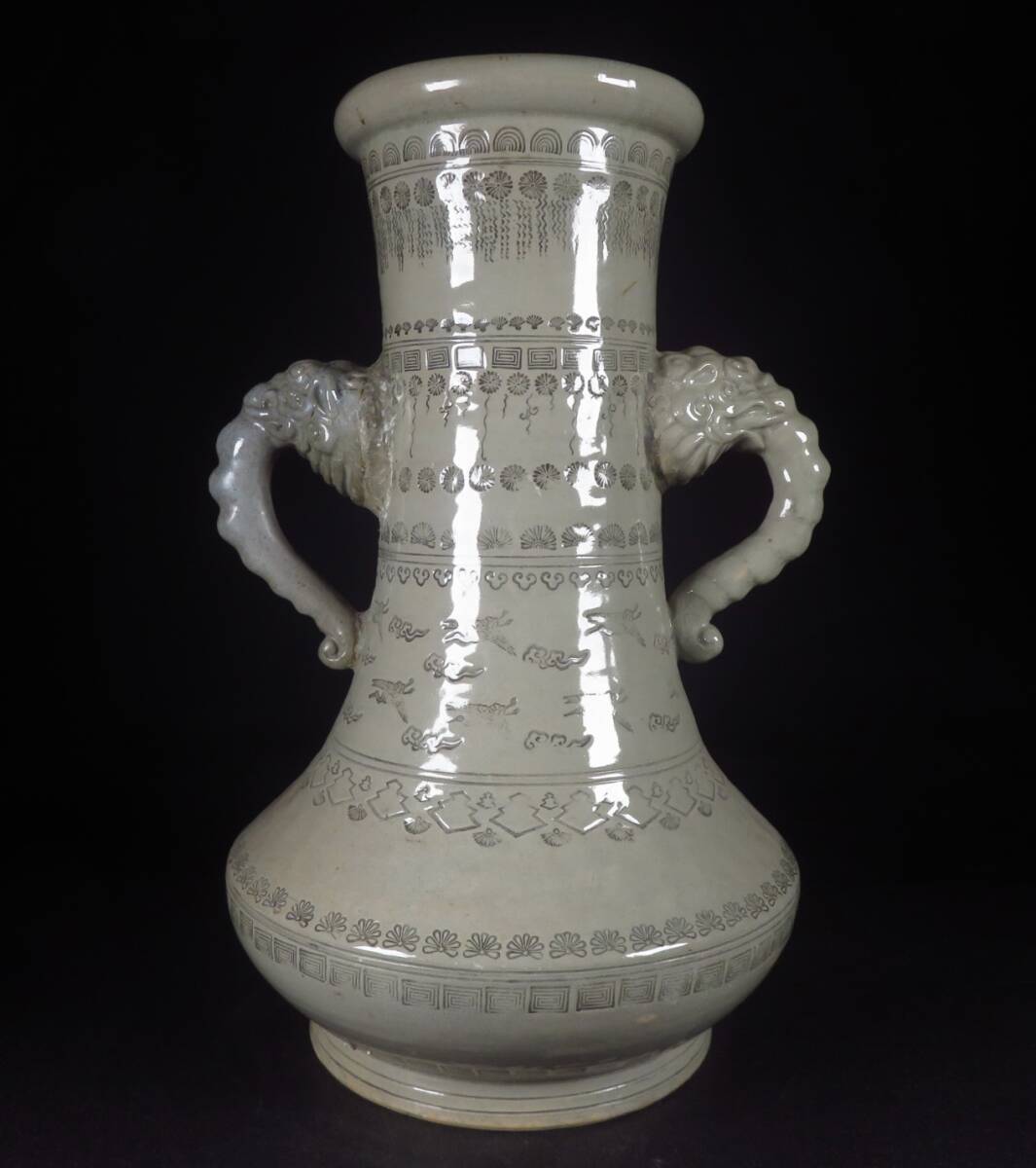 【SAKURAYA】最上位作 高さ50cmの希少な作品【献上唐津 象嵌雲鶴文象耳付大花瓶】壷 壺 献上手 古唐津 唐津焼 珍品 三階菱 家紋 骨董品_画像7