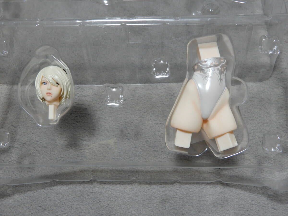 ニーアオートマタ NieR：Automata 2B (ヨルハ 二号 B型) DX版 完成品フィギュア [スクウェアエニックス]　フレア　_画像6