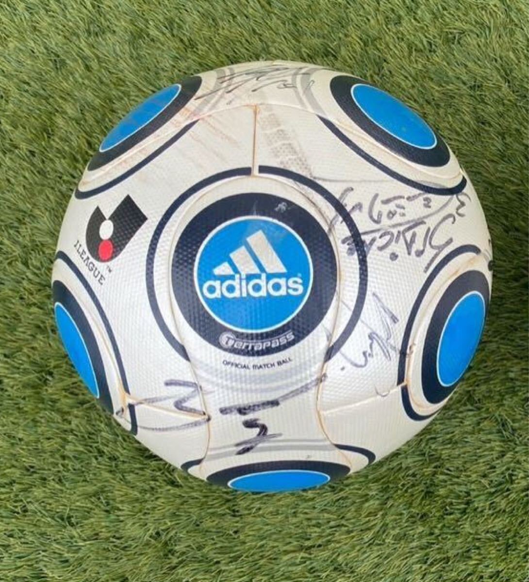  【激レア/実使用の可能性大】アディダス テラパス 2009 Jリーグ公式球 京都サンガ サイン入り　京都パープルサンガ　柳沢敦_画像1