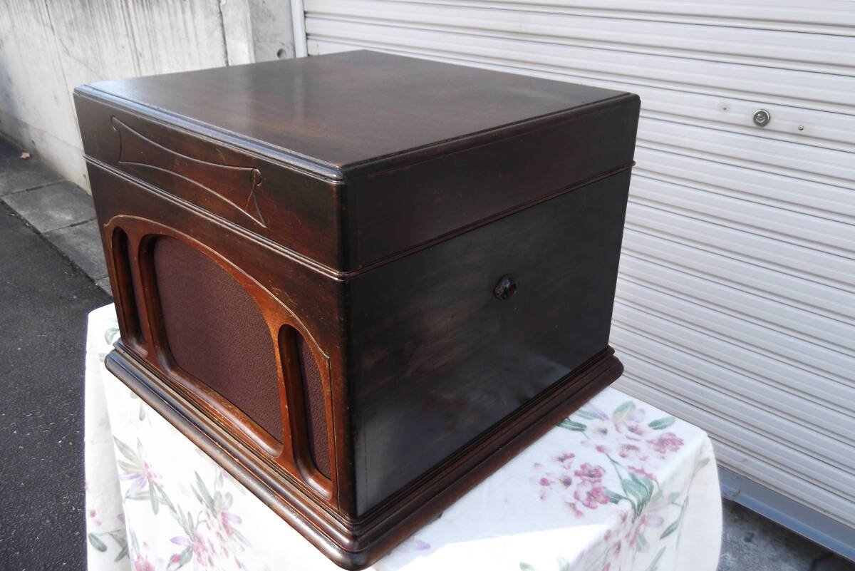 コロンビア Viva-tonal Grafonla No109卓上型蓄音機 シングルゼンマイ木製ホン 実働品　清掃分解整備済み_画像3