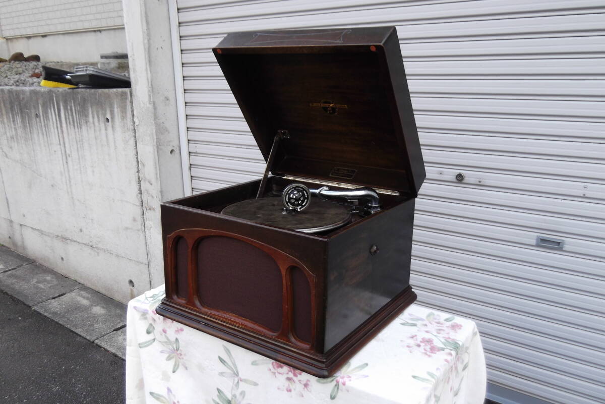 コロンビア Viva-tonal Grafonla No109卓上型蓄音機 シングルゼンマイ木製ホン 実働品　清掃分解整備済み_画像6