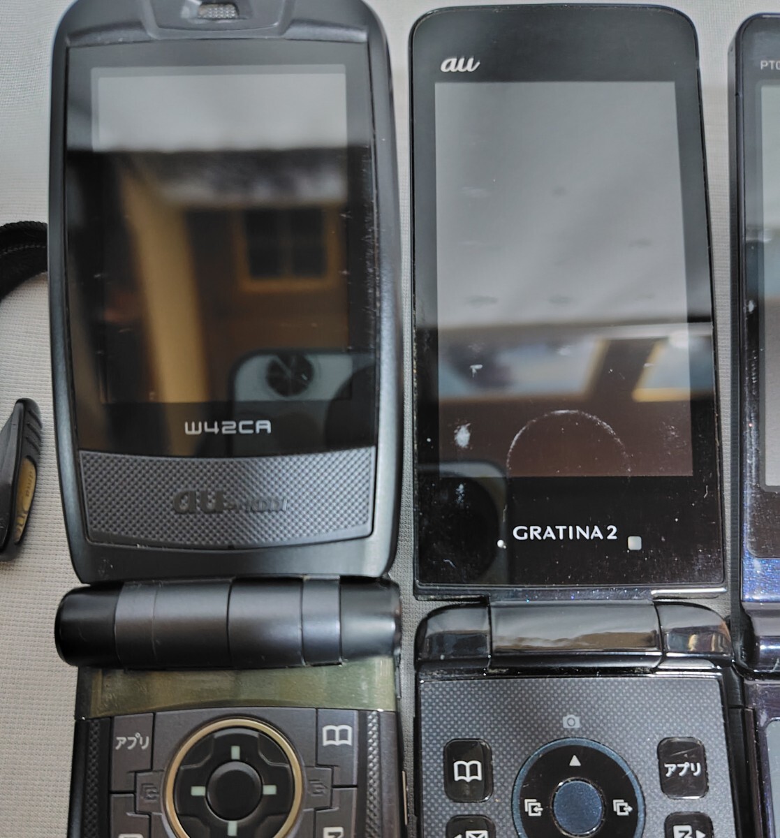 携帯電話 au G'z One/W42CA GRATINA2 PANTECH/PT002 中古・使用品_画像3