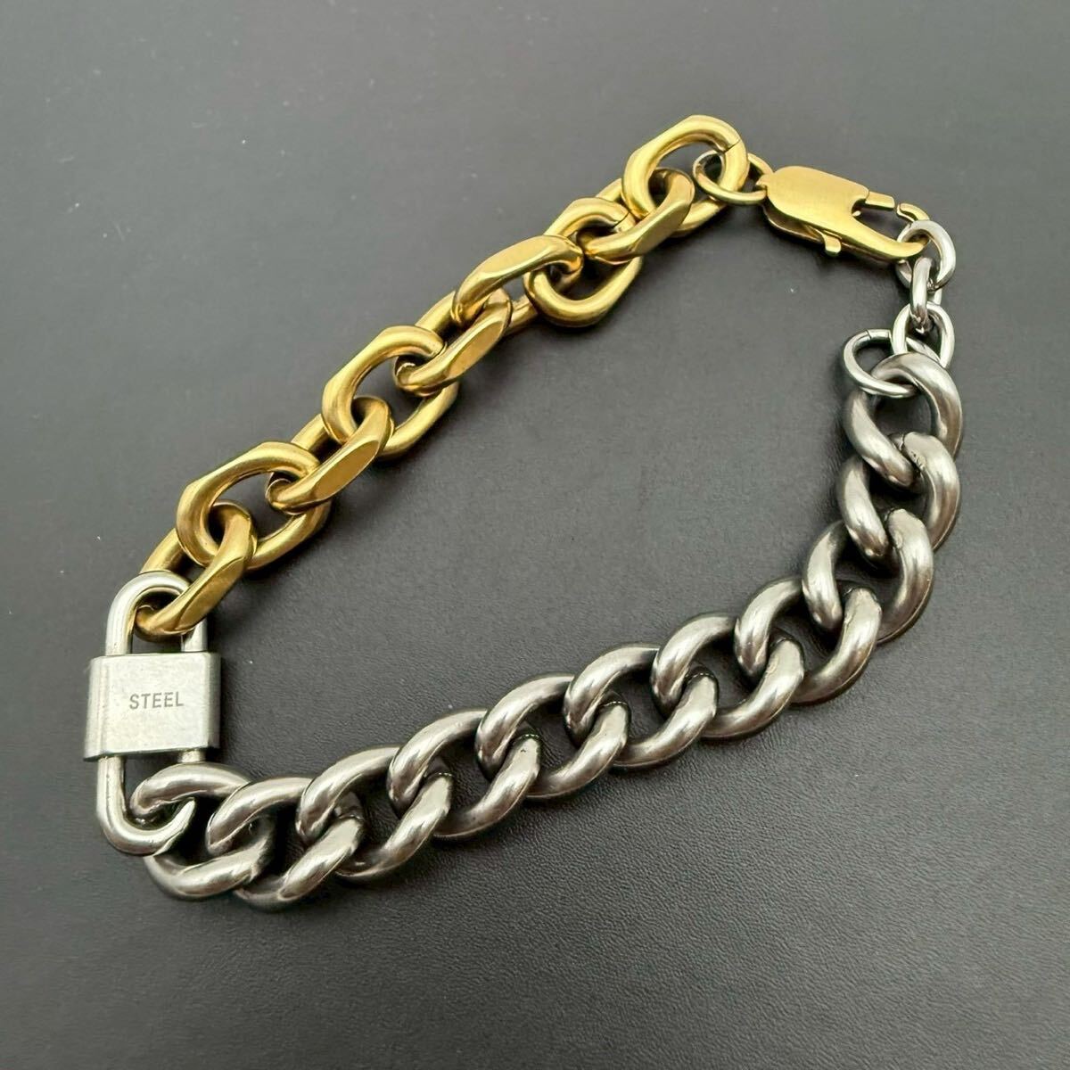 【超希少・未使用保管品】ARMANI EXCHANGE A/X アルマーニ エクスチェンジ ブレスレット バングル コンビカラー ゴールド シルバー メンズ_画像4