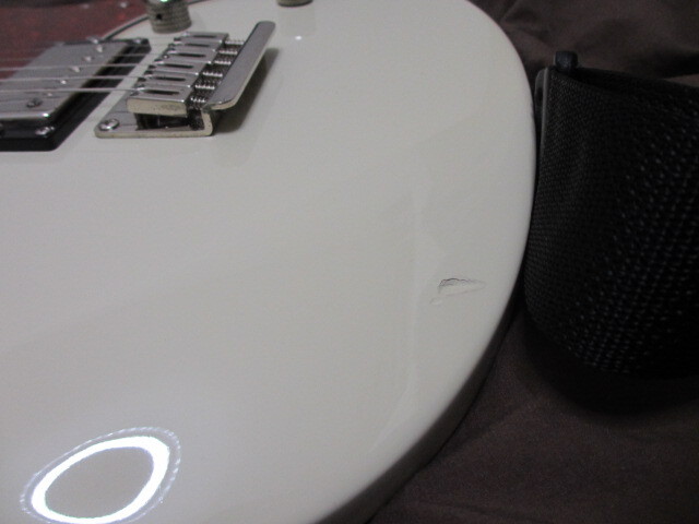 即決！送料無料！！YAMAHA / PACIFICA311H VW （ヴィンテージホワイト）小型ギターアンプ　エフェクターのセット（おまけつき）_画像5