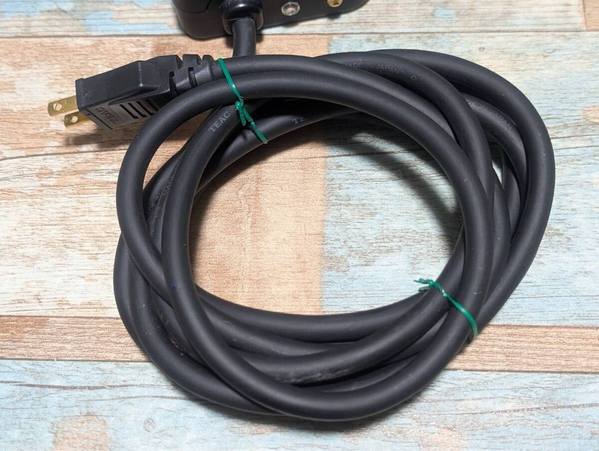 TEAC AC Power Distributor AV-P909P ティアック パワーディストリビューター 電源タップ Hi-Fi LINE NOISE FILTER 音質向上アクセサリー _画像4