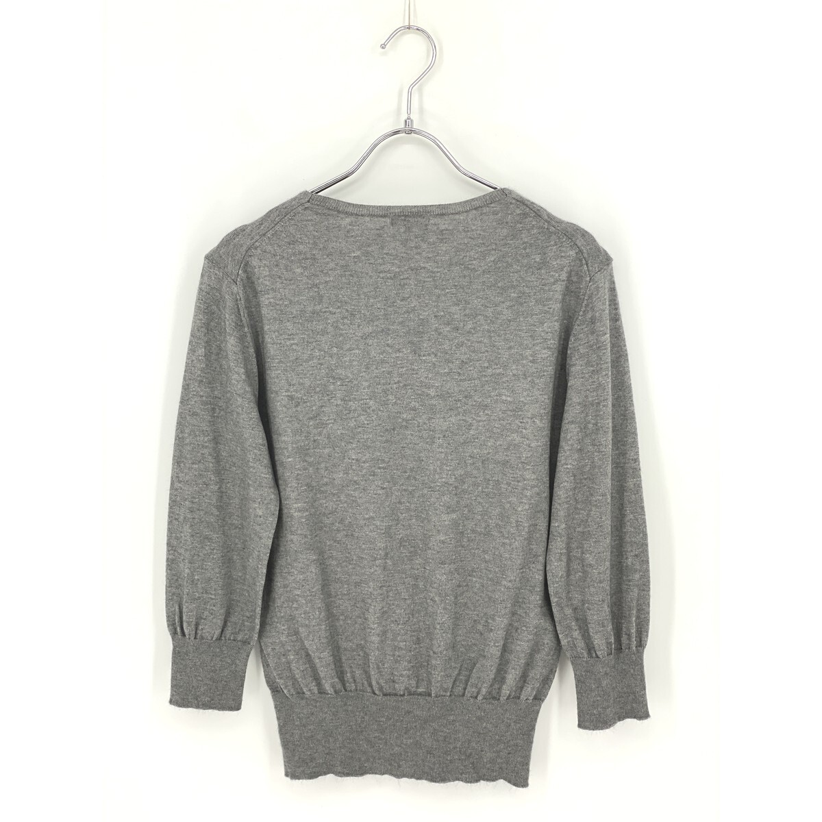 B0487/極美品 SCAPA スキャパ コットン アンゴラ Vネック 刺繍 デザイン 七分袖 長袖 ニット リブ セーター 36 S程 灰色 レディース_画像2