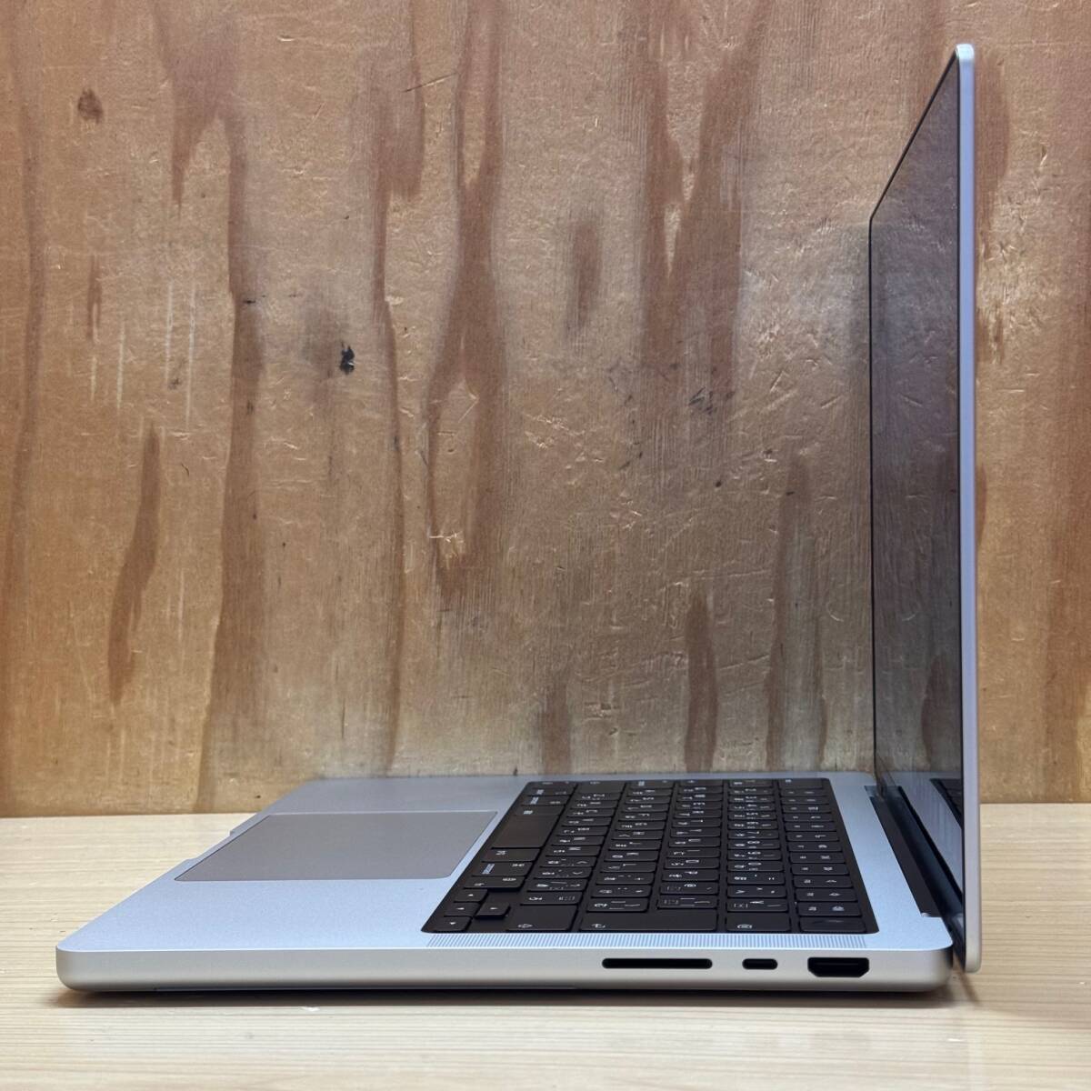 充放電回数:38◆Macbook Pro A2442 2021◆Apple M1 Pro◆メモリ32GB◆SSD1TB◆Liquid Ratina◆14インチ◆macOS Tahoe◆ACアダプター_画像7