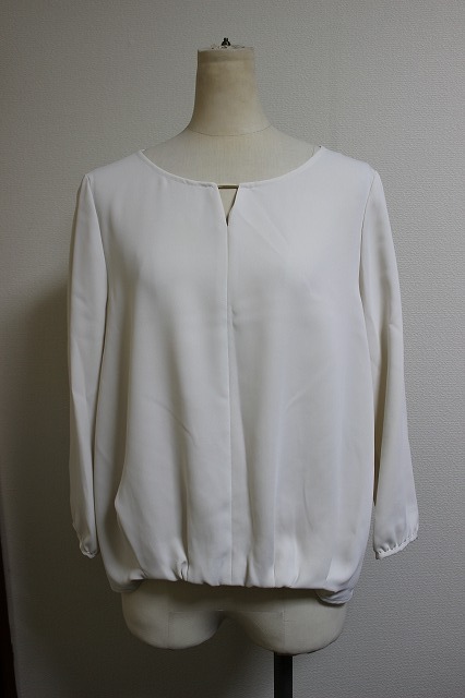 [D03933]　SHIPS　シップス　中古古着　レディースブラウス　白　サイズ38_画像1