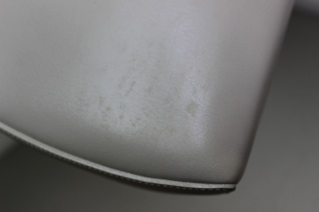 [D03900]　中古　ＥｎｚｏＲｏｓｓｉ エンツォ・ロッシ 　レディース　ショルダーバッグ　ホワイト_画像7