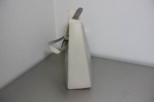 [D03900]　中古　ＥｎｚｏＲｏｓｓｉ エンツォ・ロッシ 　レディース　ショルダーバッグ　ホワイト_画像4