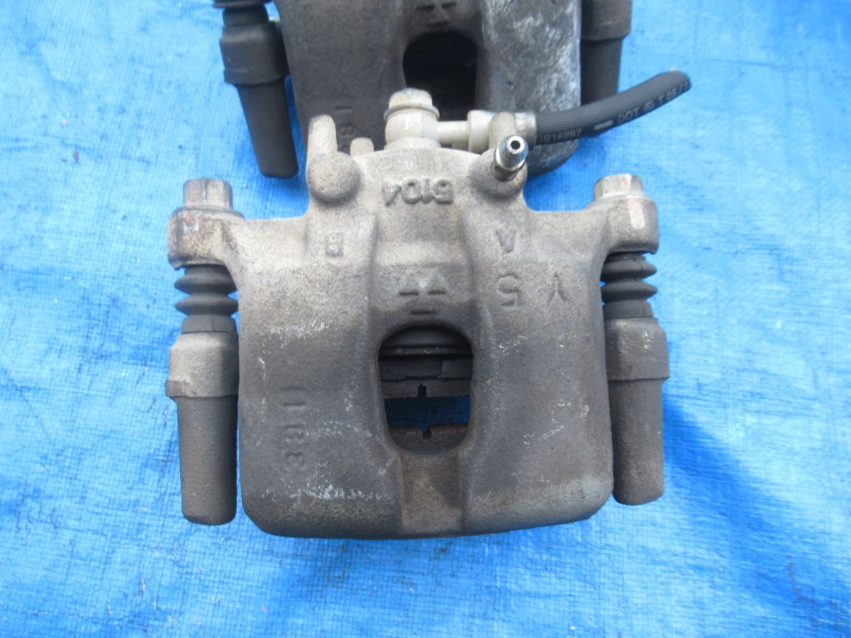 11-2-8 ミニキャブ U61T U62T フロントブレーキキャリパー 左右 // U61V U62V_画像2