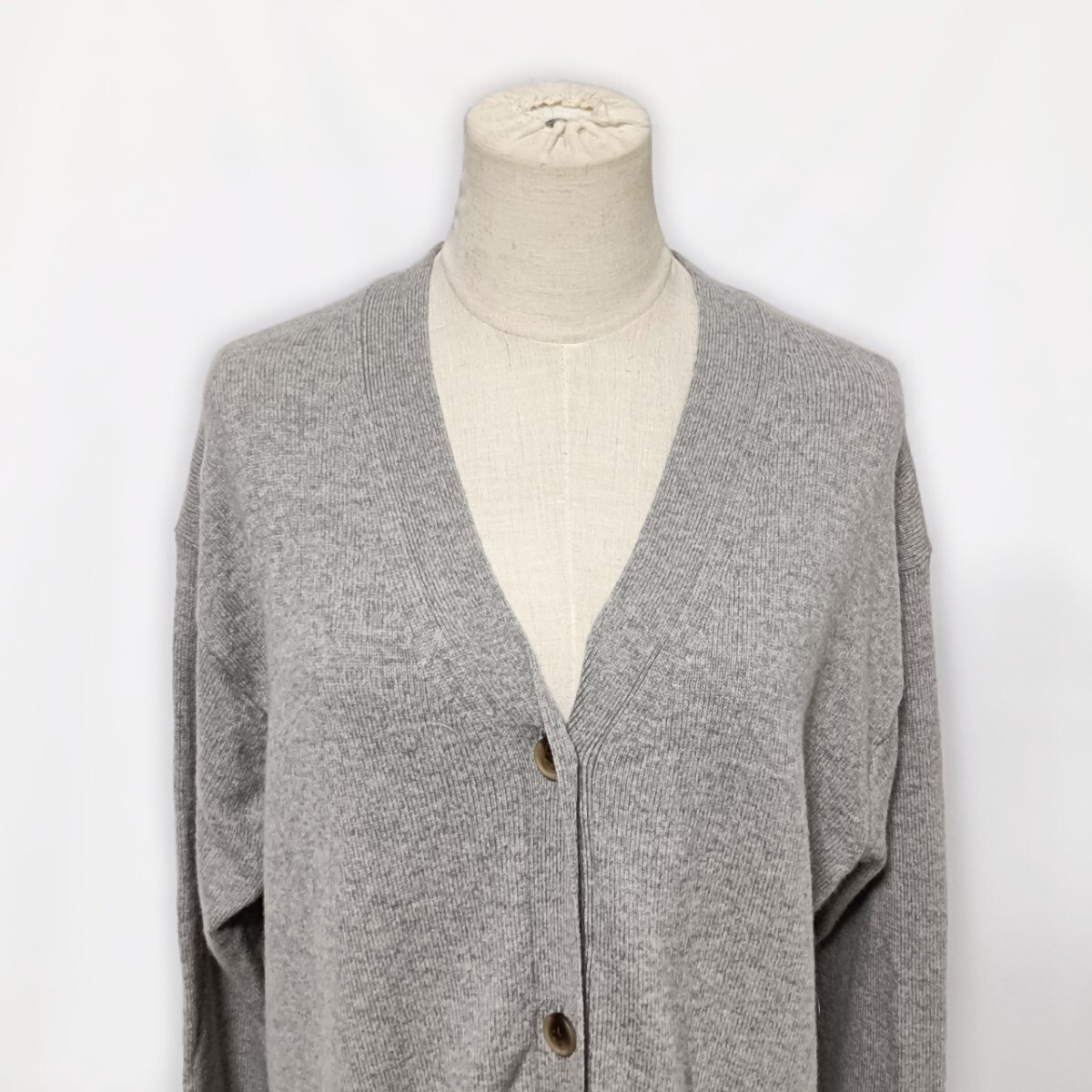 【美品】PLST プラステ ウール100% ロングカーディガン M グレー Vネック 12-0403052 / プレミアムウール 厚手 秋冬_画像3