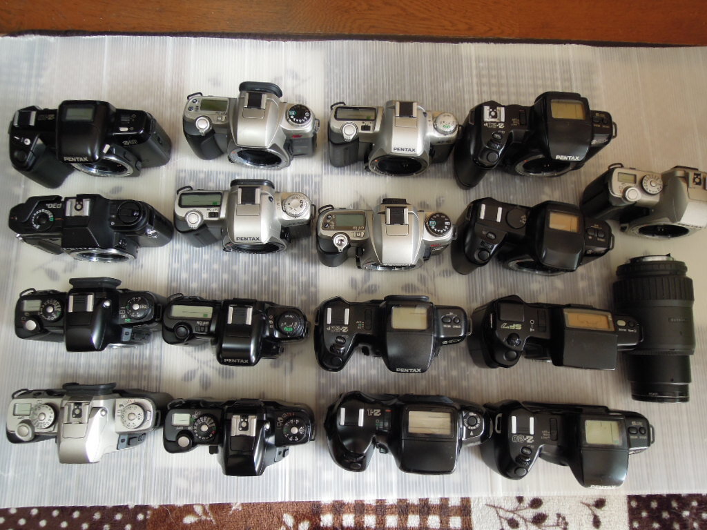 PENTAX（ペンタックス）AFフィルムカメラ ジャンク扱い 17台（MZ-3、MZ-5、MZ-10、MZ-L他）レンズ1本_画像2