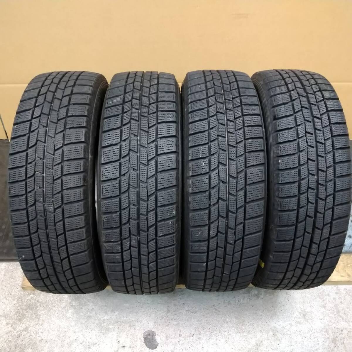 ★バリ山 195/65R16 92Q スタッドレス グッドイヤー アイスナビ6 2020年製 4本セット #ライズ #アテンザスポーツ #レックス #ロッキー_画像1