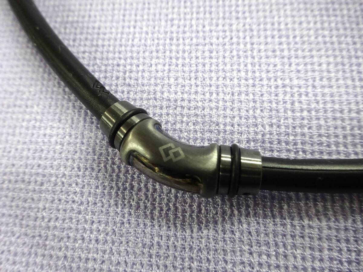 (M-932) コラントッテ Colantotte ブラック クレスト 磁気ネックレス 長さ約52㎝ ネックレス 肩こり 血流 健康 アクセサリー中古 _画像3