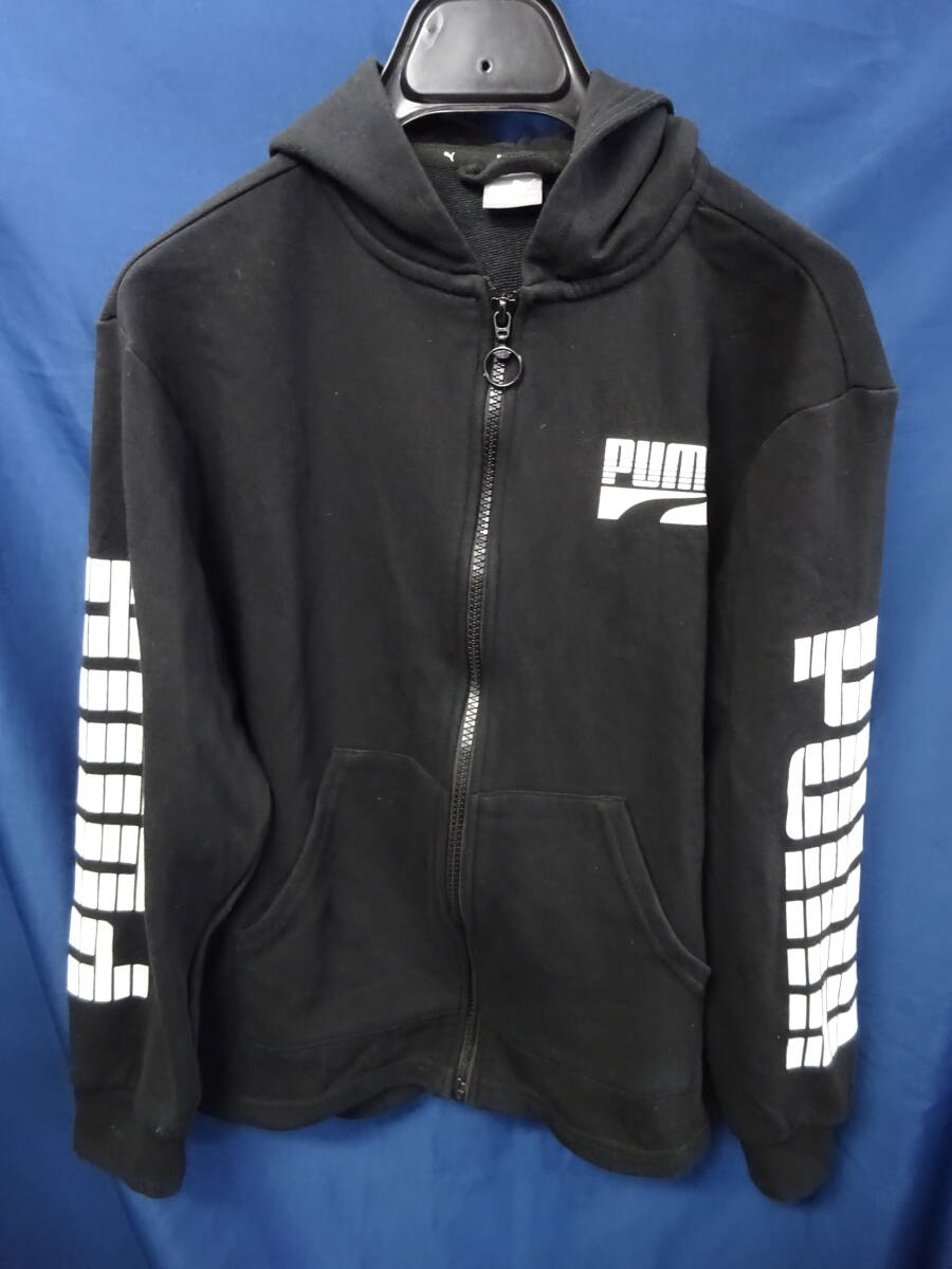 （す-R2-2）プーマ PUMA 150サイズ キッズ 子供用 男女兼用 冬服 冬物 衣類 ブラック 黒色 ブランド 中古_画像1