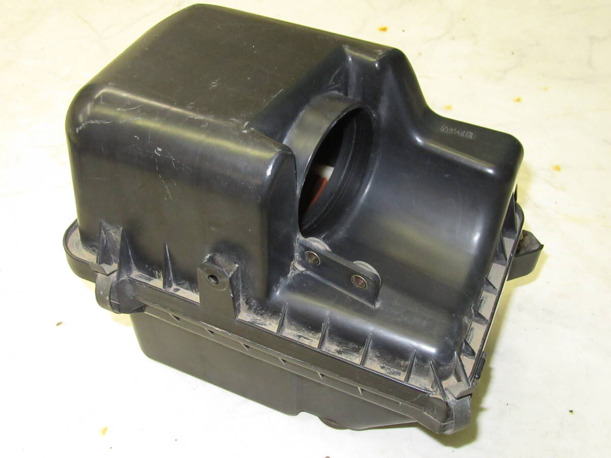 全国送料無料！NB8Cロードスター純正エアクリーナー(インテークパイプ付き)中古品 BP-VE BP5C 13 331/BP4W 13 200 目立つ傷等無し！_画像2