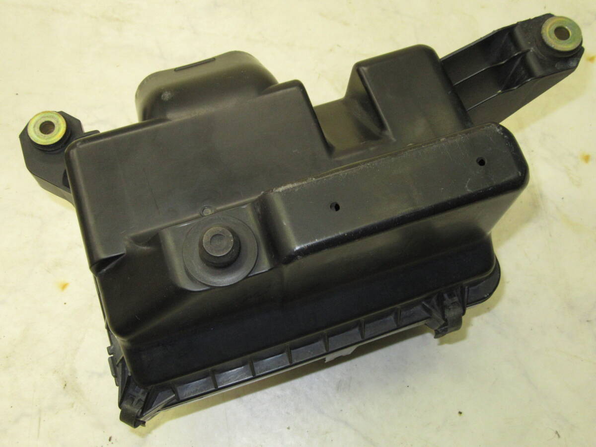 全国送料無料！NB8Cロードスター純正エアクリーナー(インテークパイプ付き)中古品 BP-VE BP5C 13 331/BP4W 13 200 目立つ傷等無し！_画像4