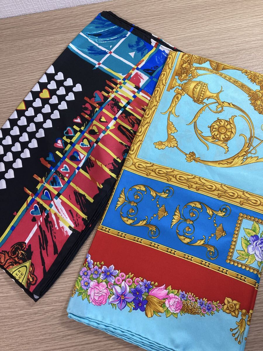 11-42 GIANNI VERSACE ジャンニ ヴェルサーチ スカーフ ストール ファッション小物 ブランド おまとめ セット 服飾小物_画像2