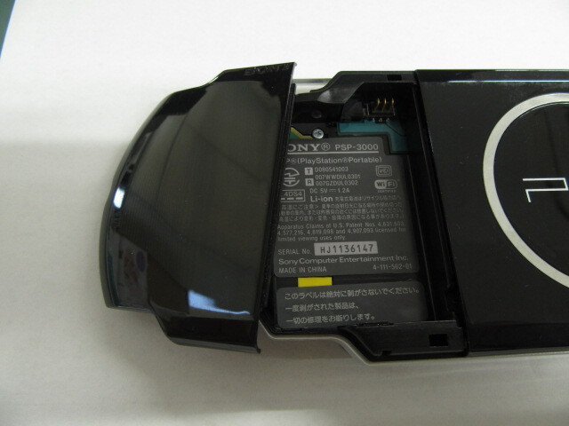 PSP プレイステーション・ポータブル PSP-3000 ジャンク品 25-11-005K_画像4