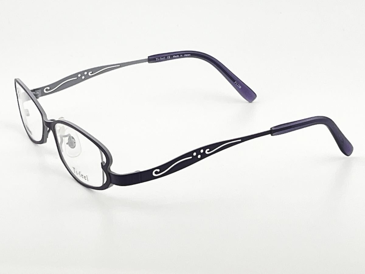 【新品未使用】ティフィール Ti-feel メガネフレーム FLOR フロール 日本製 メガネ 50□16-135 チタン-P 販売価格36300円 ケース付 82-7_画像3