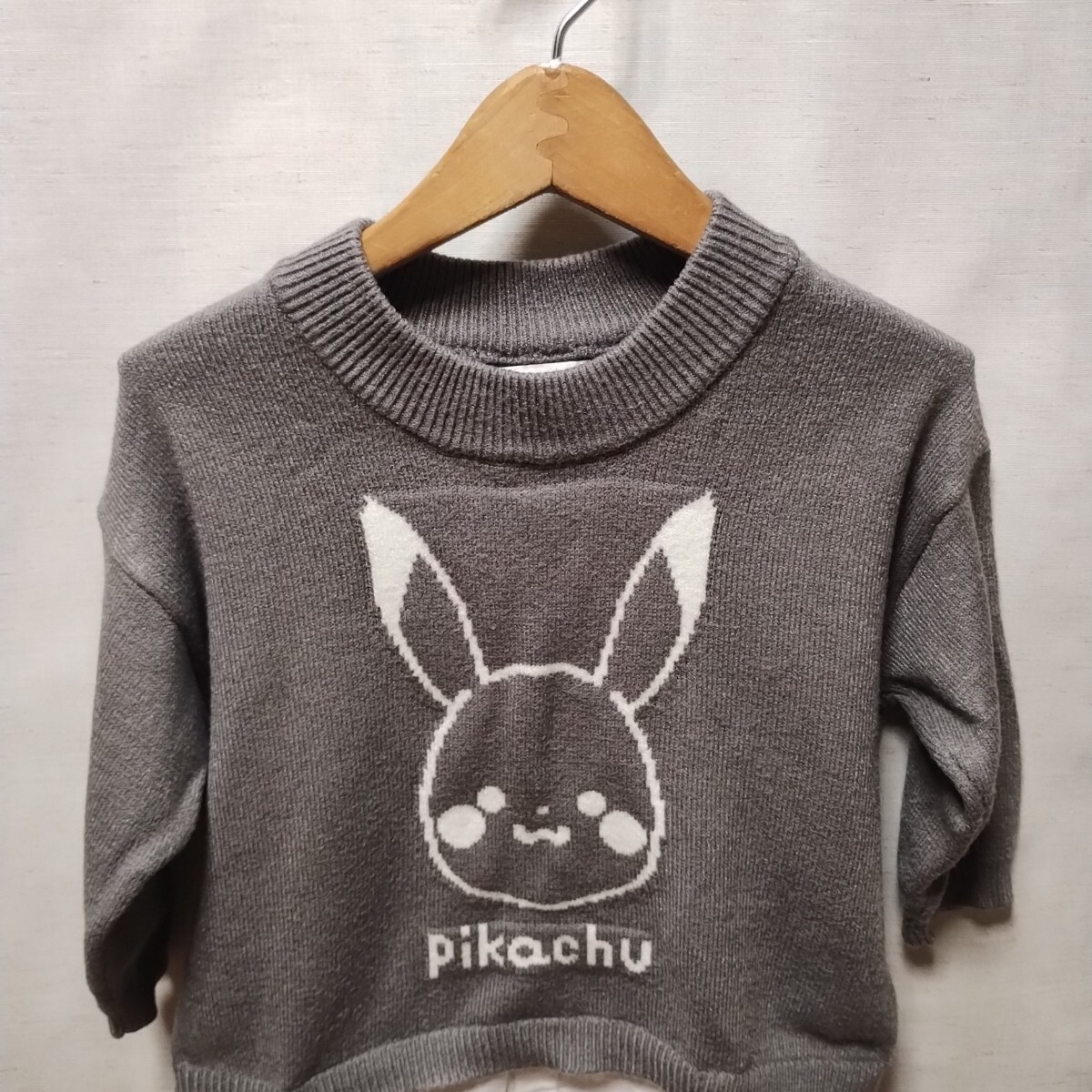 全国送料無料 モンポケ monpoke 子供服キッズベビー男＆女の子 ピカチュウ柄グレー色レイヤード重ね着風ニットセーター90_画像4