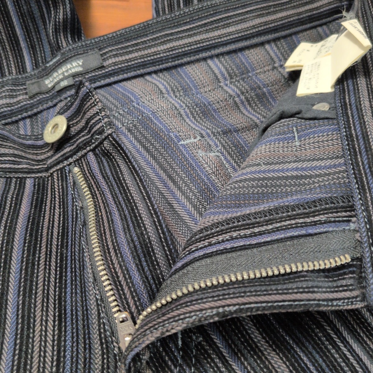 【美品】BURBERRY BLACKLABEL バーバリーブラックレーベル コーデュロイストレッチ　4マルチカラーストライプデニム　サイズ82　ブラック_画像5