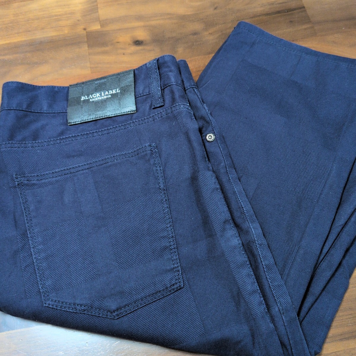 【極美品】CRESTBRIDGE BLACKLABE クレストブリッジブラックレーベル ストレッチデニム　シャドーチェック柄仕様 サイズ85（LＬ）ネイビー_画像1