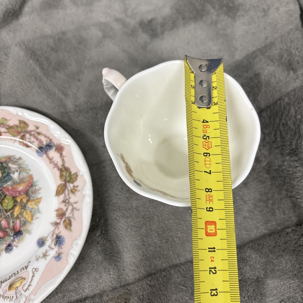 ロイヤルドルトン　ブランブリーヘッジ　秋　Autumn 　トリオ　　四季　中古　保管品_画像6