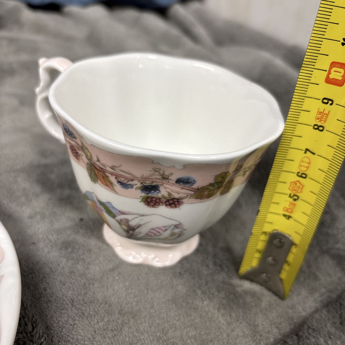 ロイヤルドルトン　ブランブリーヘッジ　秋　Autumn 　トリオ　　四季　中古　保管品_画像7