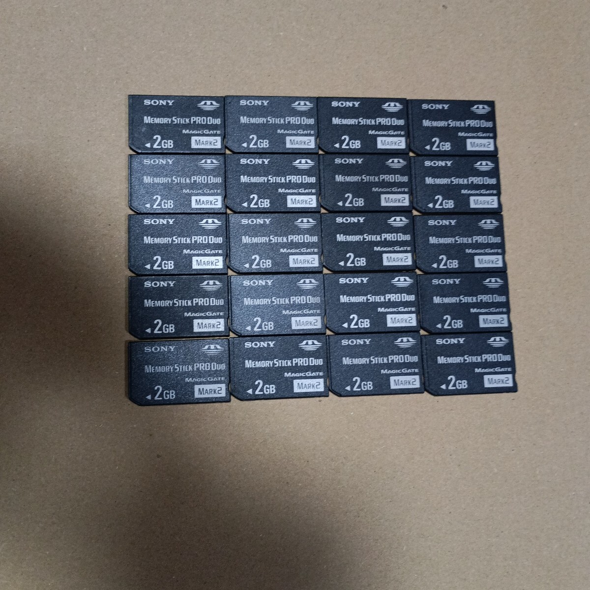 PSP メモリースティック　SONY　2G セット_画像1