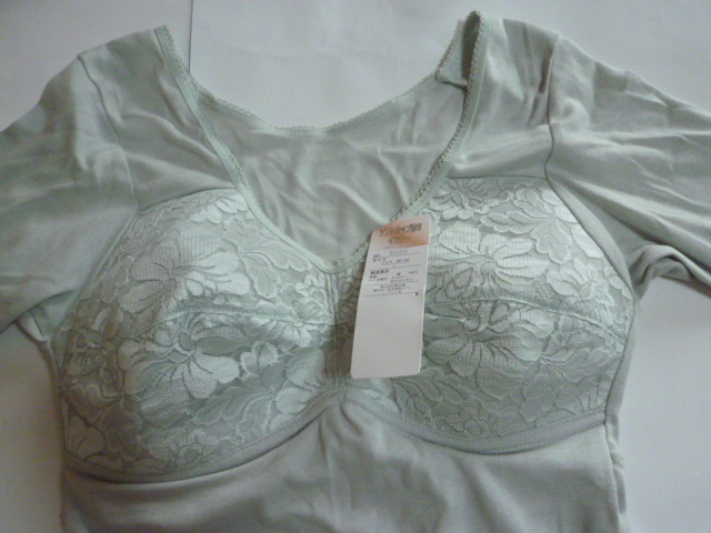 с биркой не использовался * soft cup есть внутренний рубашка 5 минут рукав L гонки есть moss green серия