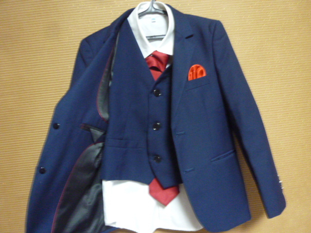 子ども フォーマルスーツ 5点セット 120 ジャケット パンツ ベスト シャツ ネクタイ 入学式 結婚式 七五三 上下セット 男の子_画像3